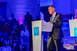 Babiš se chytil s moderátorkou v přímém přenosu. Pak opět slíbil udělat z Česka nejlepší místo pro život na planetě